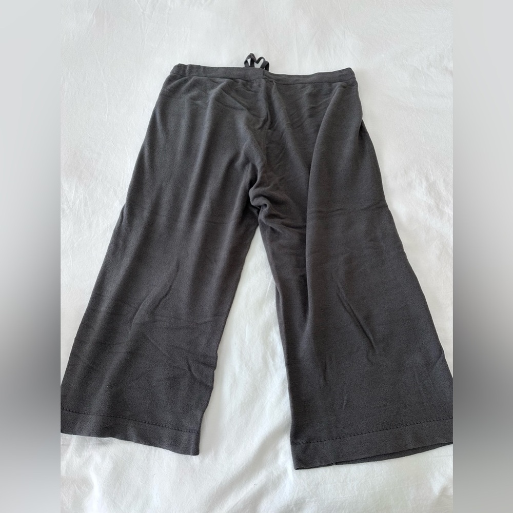 Barefoot dreams cozy chic cropped sleep pants size L